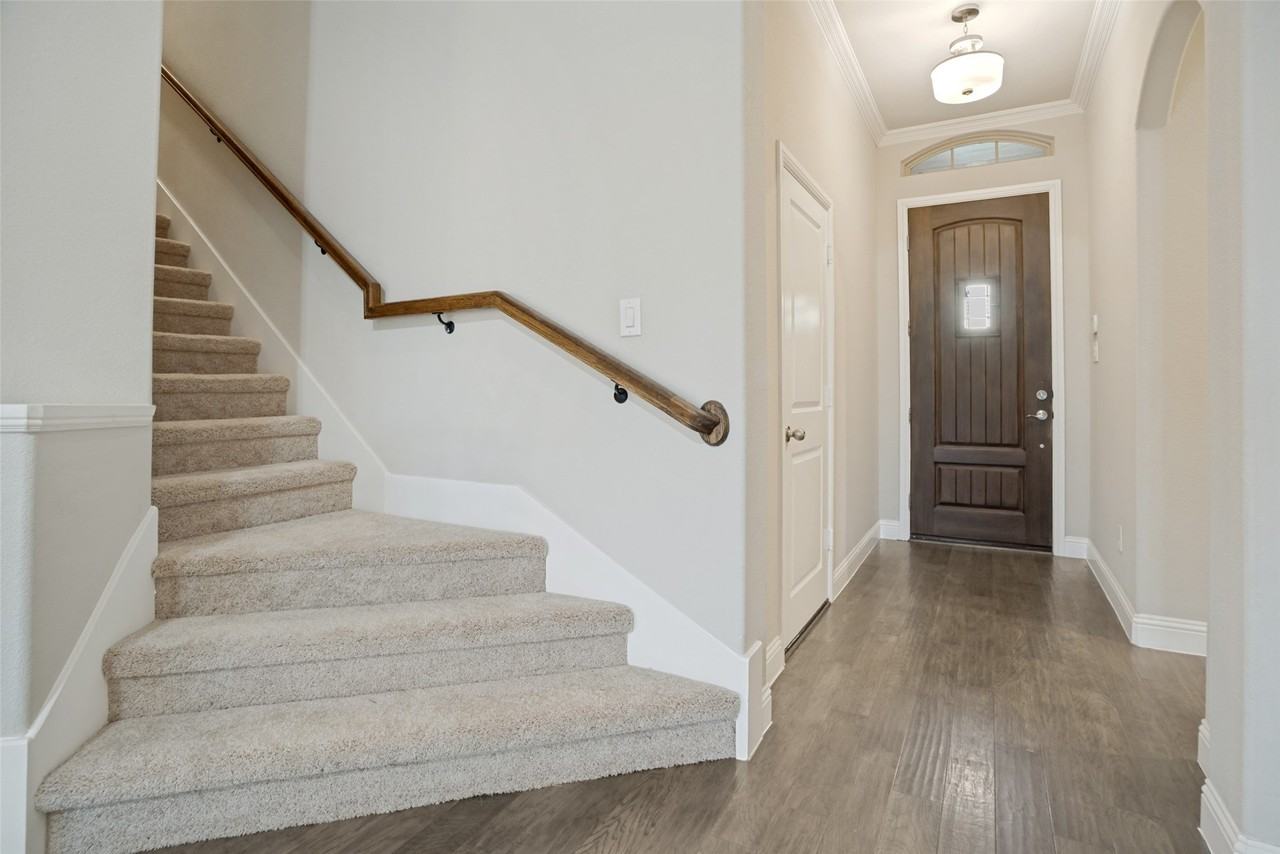 3406 Herron Dr - Photo 2 of 25