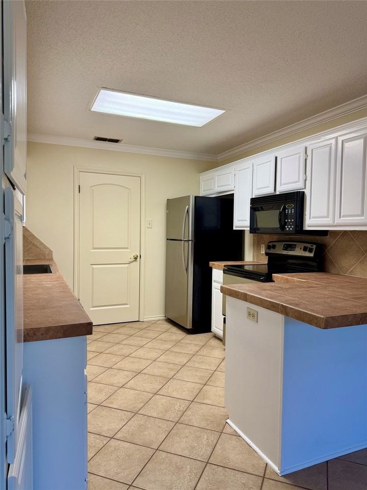 5173 Western Plains Ave - Photo 5 of 25
