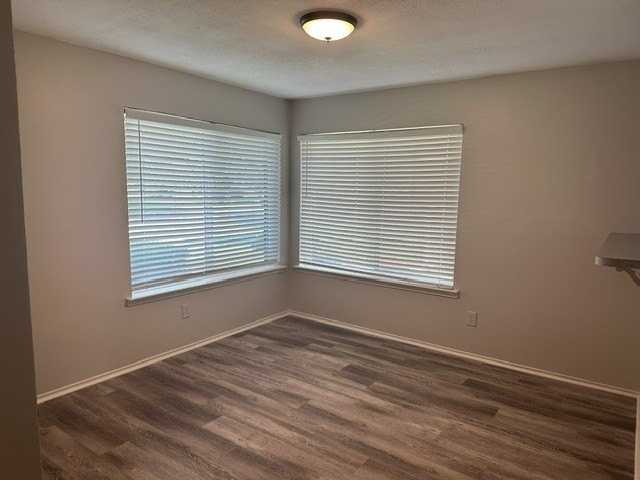 720 Kipling Dr - Photo 3 of 13