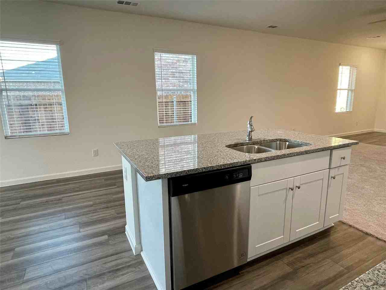 6222 Old Bridge Way - Photo 6 of 17