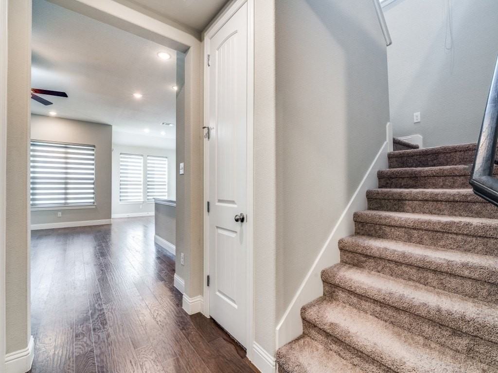 2156 Bailey St - Photo 4 of 25