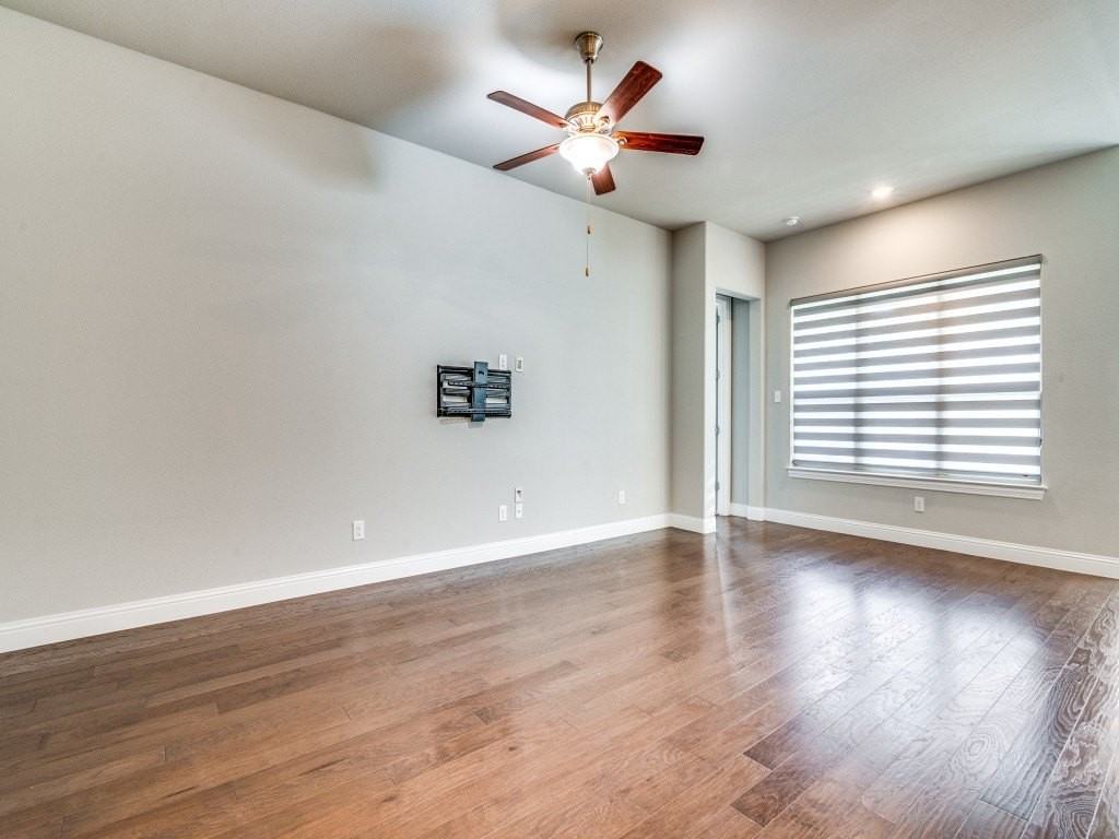 2156 Bailey St - Photo 6 of 25