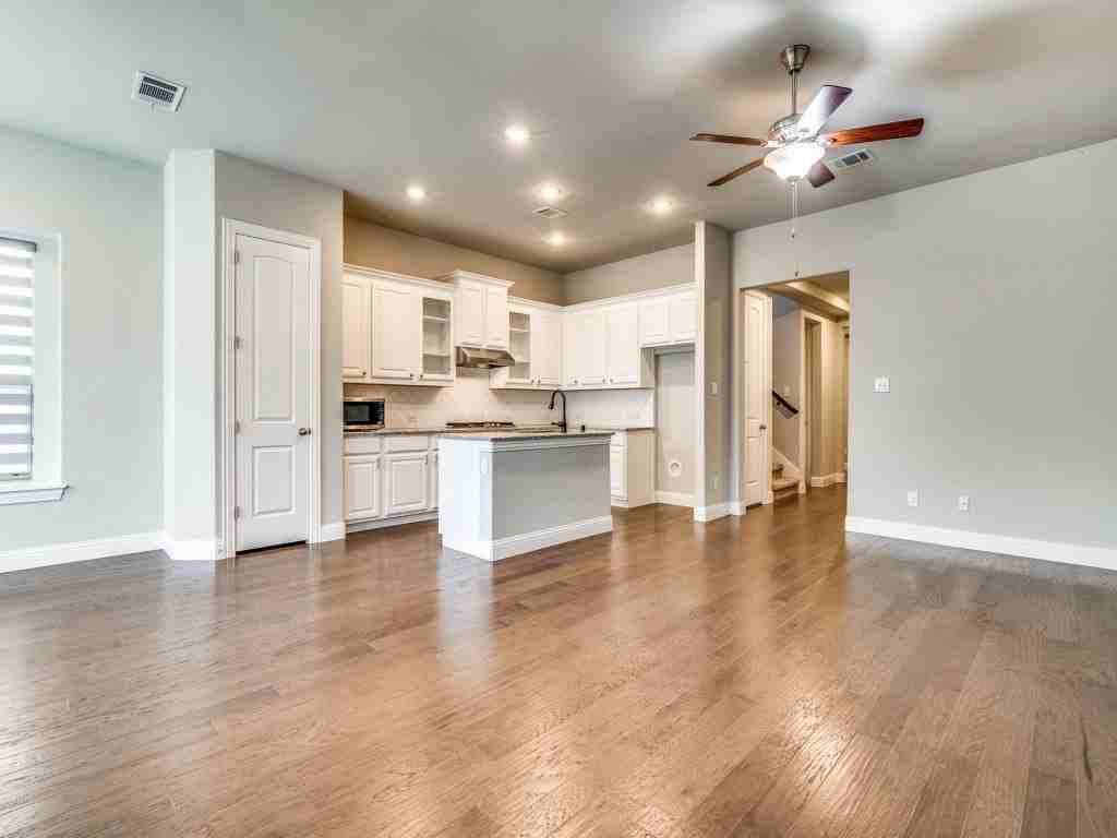 2156 Bailey St - Photo 7 of 25