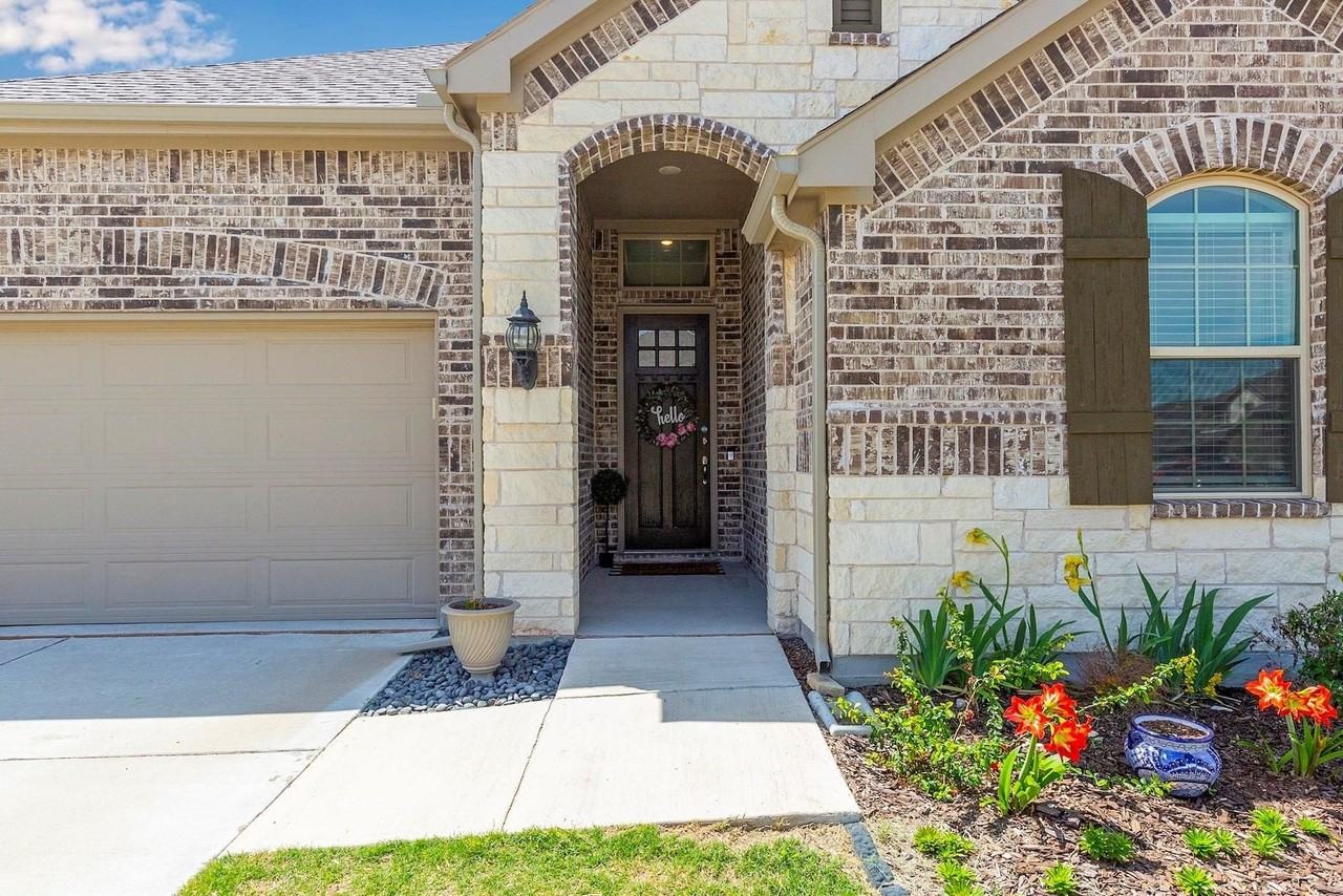4507 Cypress Dr - Photo 3 of 36