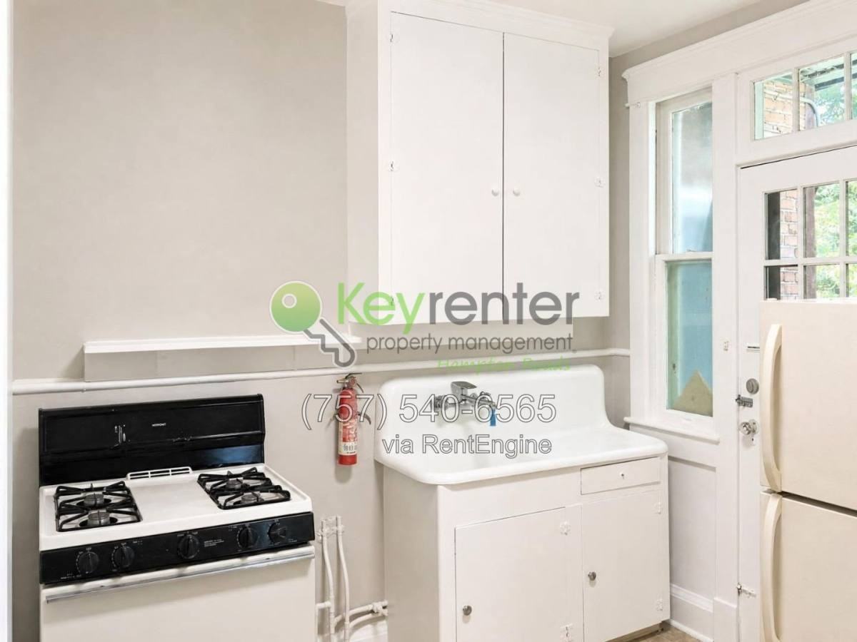 332 Mt Vernon Ave #6 - Photo 5 of 10