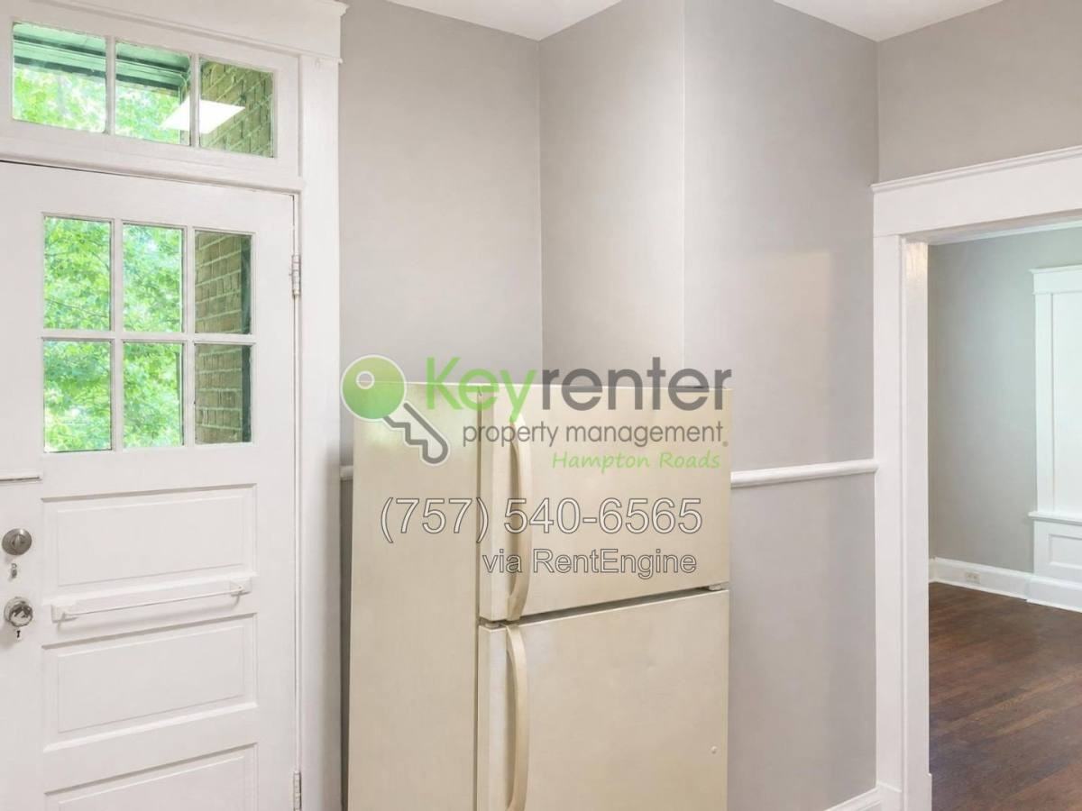 332 Mt Vernon Ave #6 - Photo 6 of 10