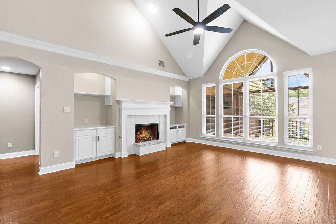 202 Stone Hollow Ct - Photo 6 of 35