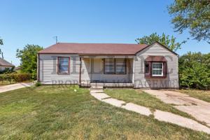featured image of 2237 N Erie Ave