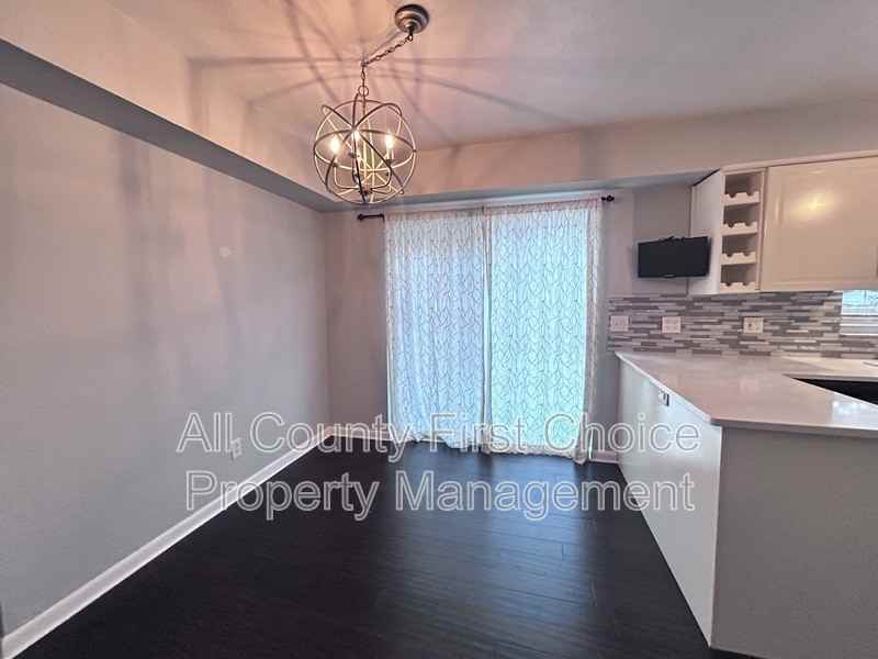 12731 82nd Ave - Photo 6 of 25