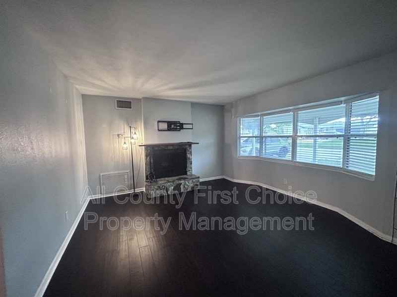 12731 82nd Ave - Photo 7 of 25