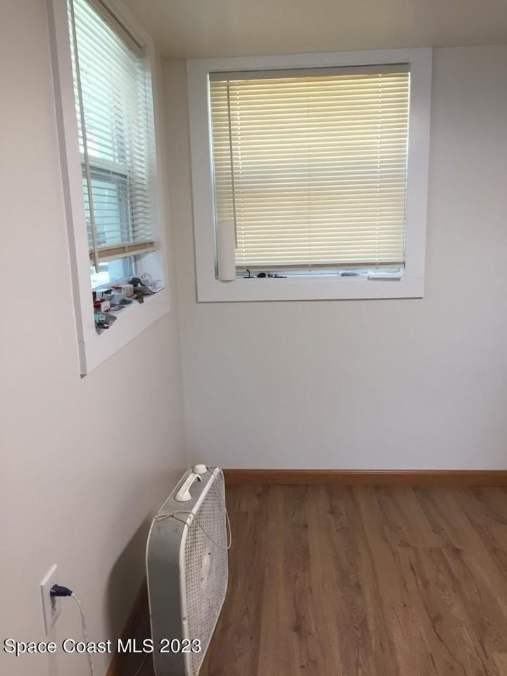 2206 Irwin St - Photo 7 of 13