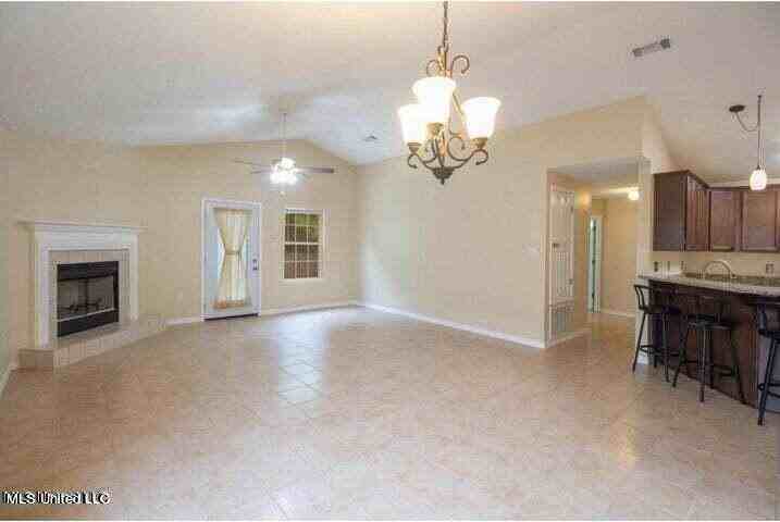 16074 N April Dr - Photo 3 of 17