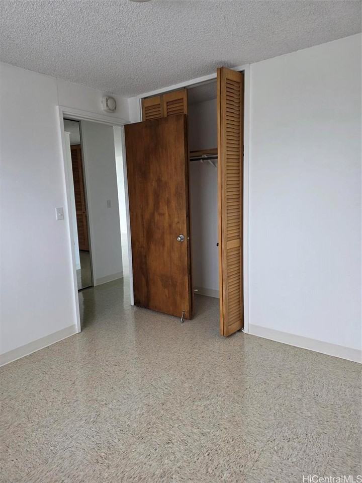 1073 Kinau St #801 - Photo 6 of 12