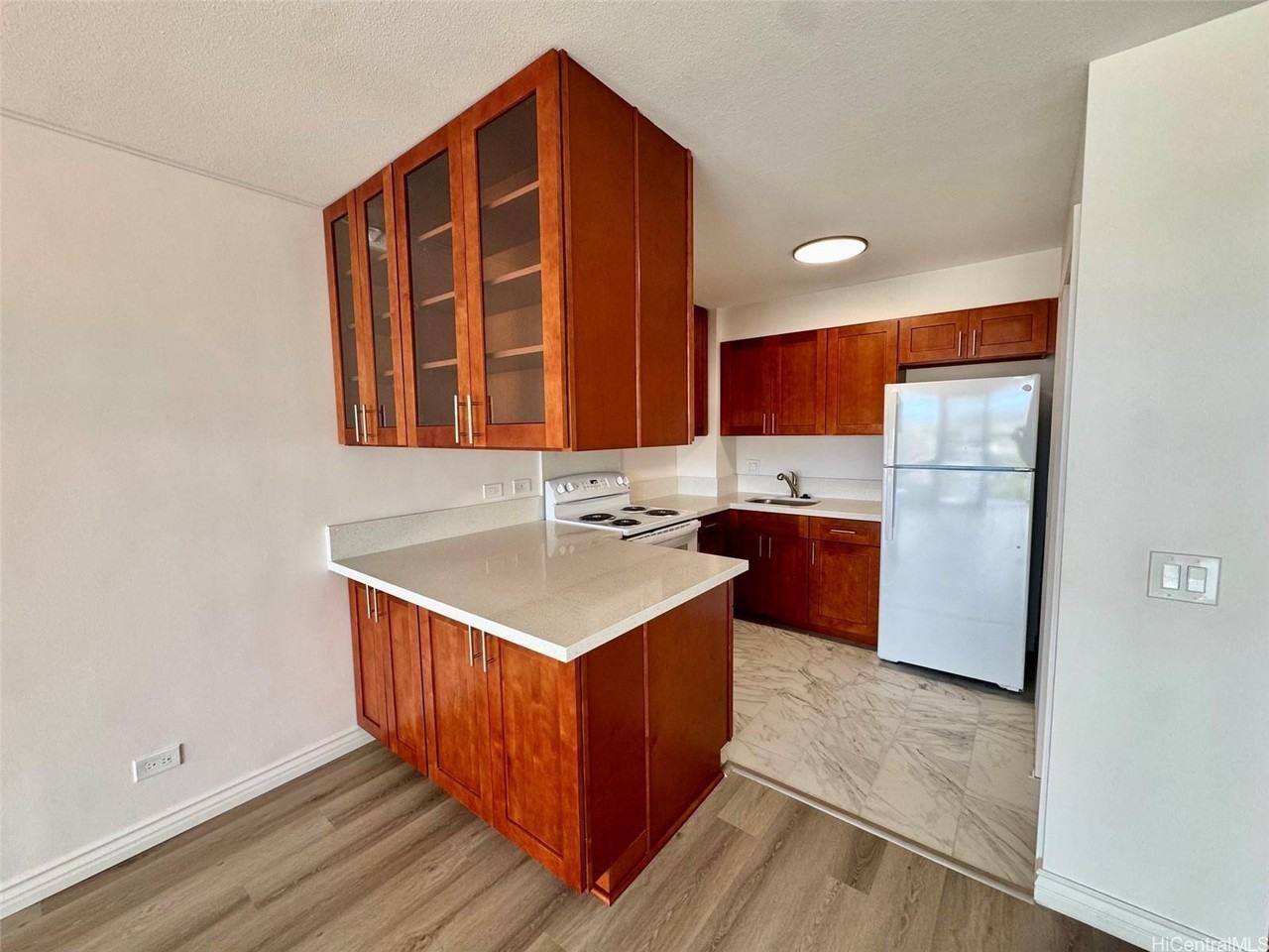 2474 Kapiolani Blvd #1103 - Photo 2 of 10