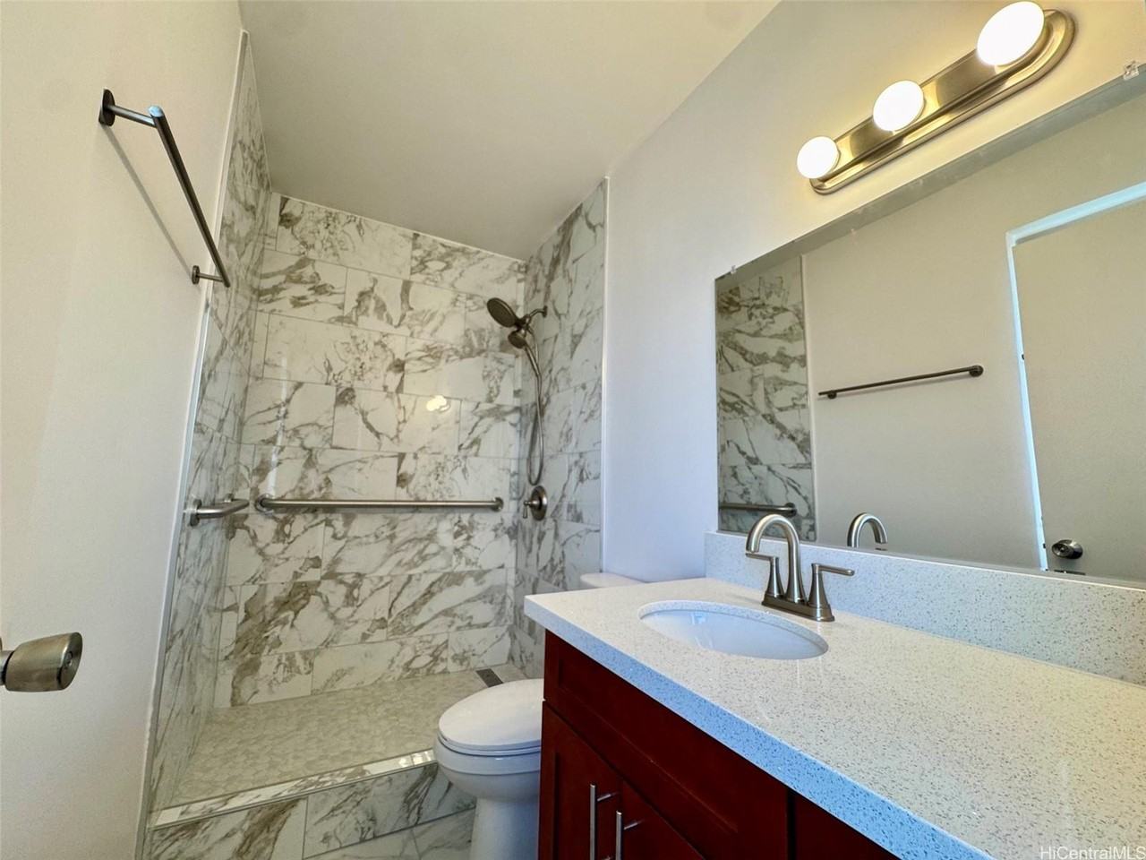 2474 Kapiolani Blvd #1103 - Photo 6 of 10