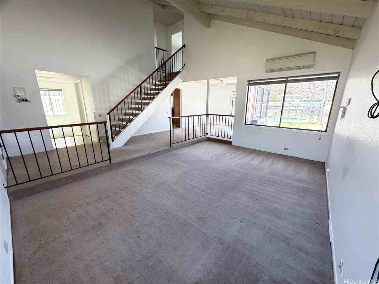 7506 Kekaa St - Photo 3 of 12