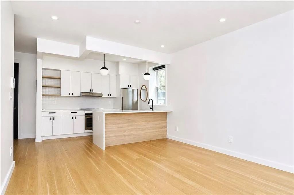 44 Euclid Ave - Photo 5 of 20