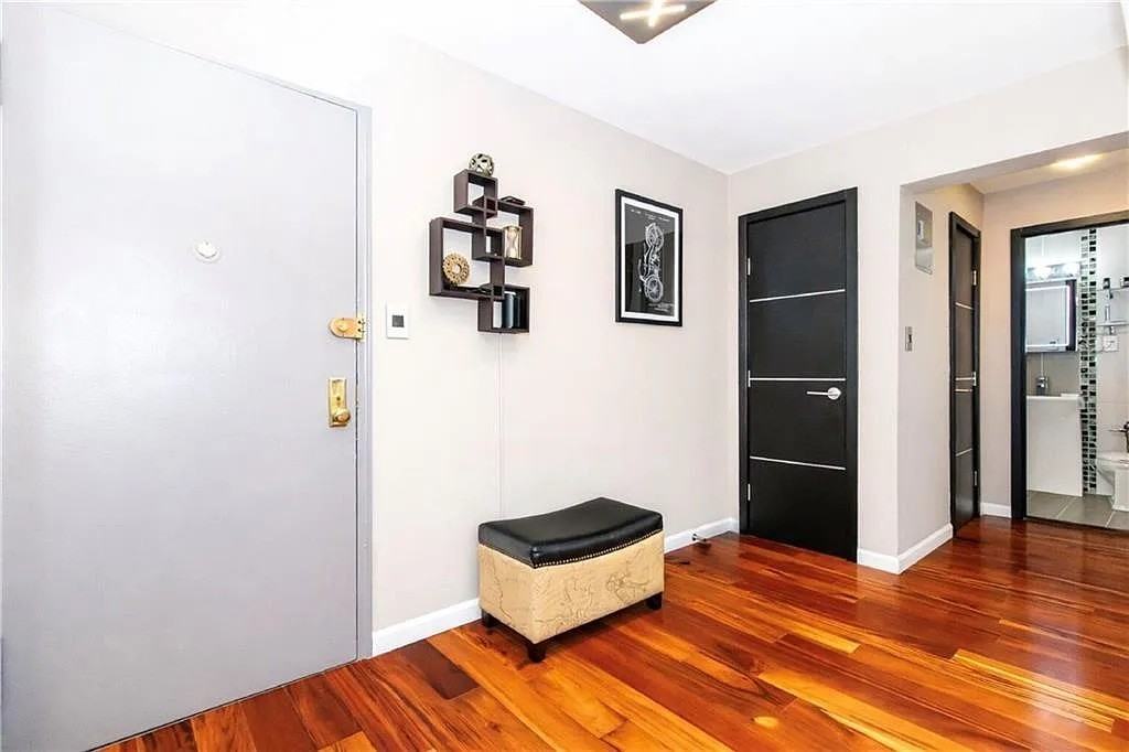 3202 Nostrand Ave - Photo 2 of 21