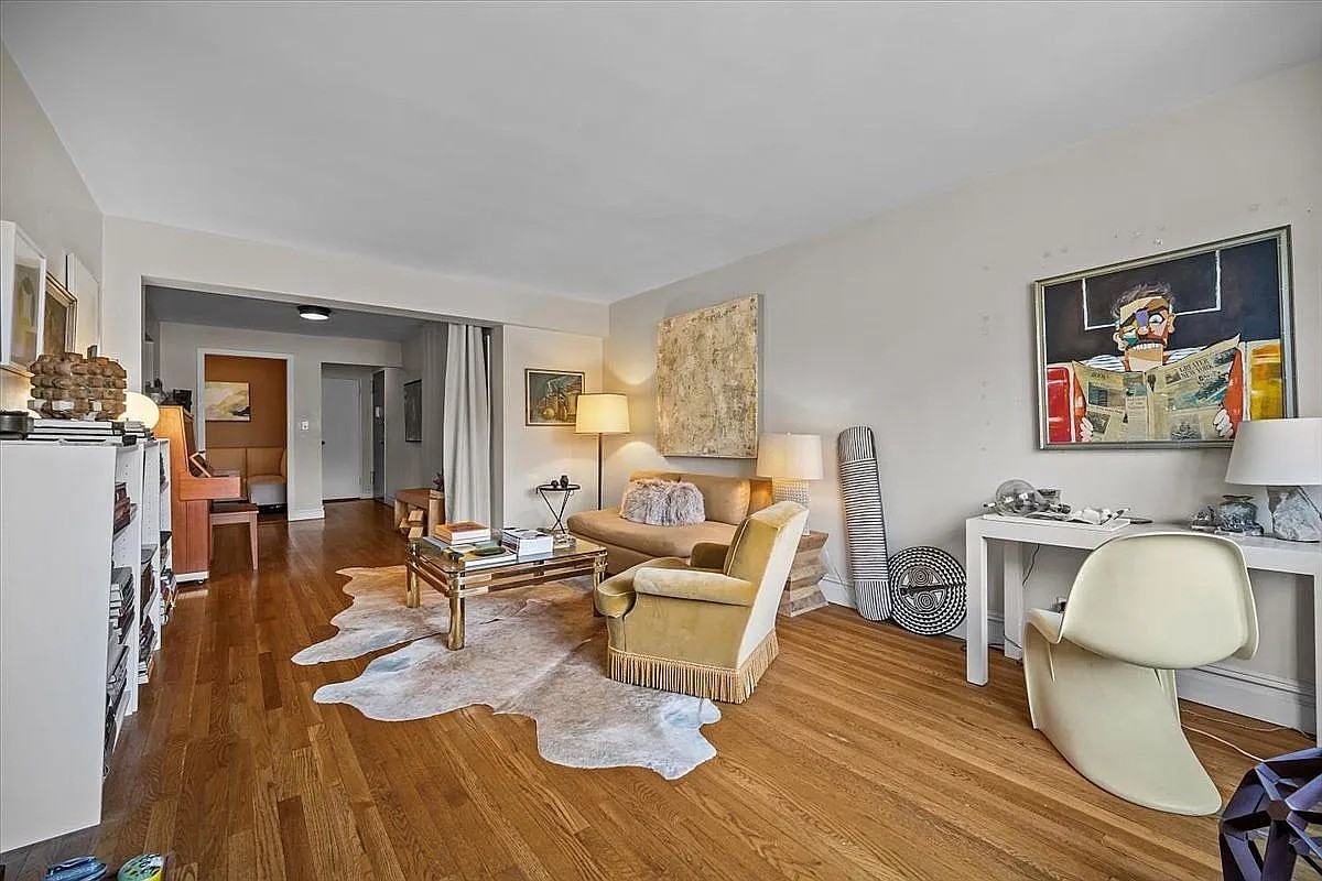 2465 Palisade Ave - Photo 4 of 20