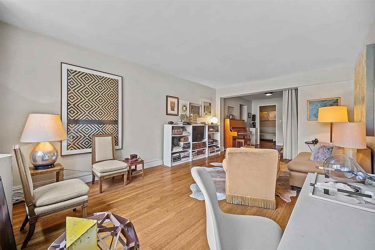 2465 Palisade Ave - Photo 5 of 20