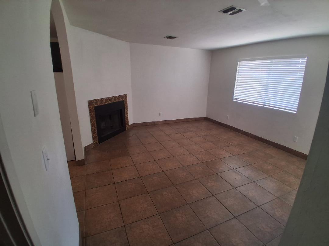 1500 N Catalina Ave #8 - Photo 2 of 15