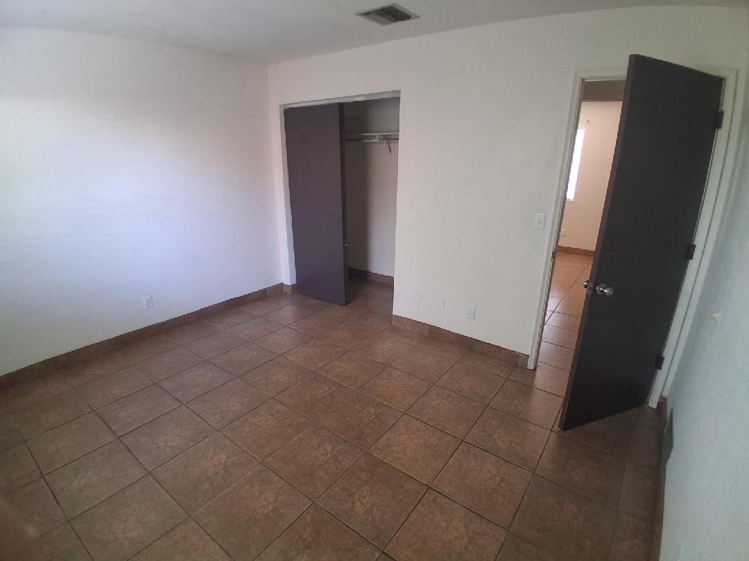 1500 N Catalina Ave #8 - Photo 7 of 15