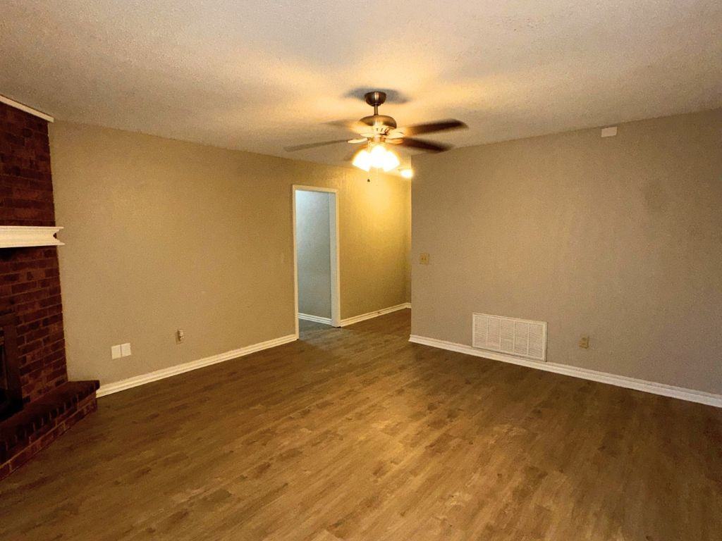 5904 Se 8th St - Photo 3 of 23