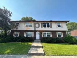 featured image of 5831 Creekview Ct W #4