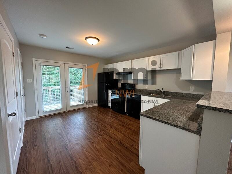 5831 Creekview Ct W #4 - Photo 4 of 15