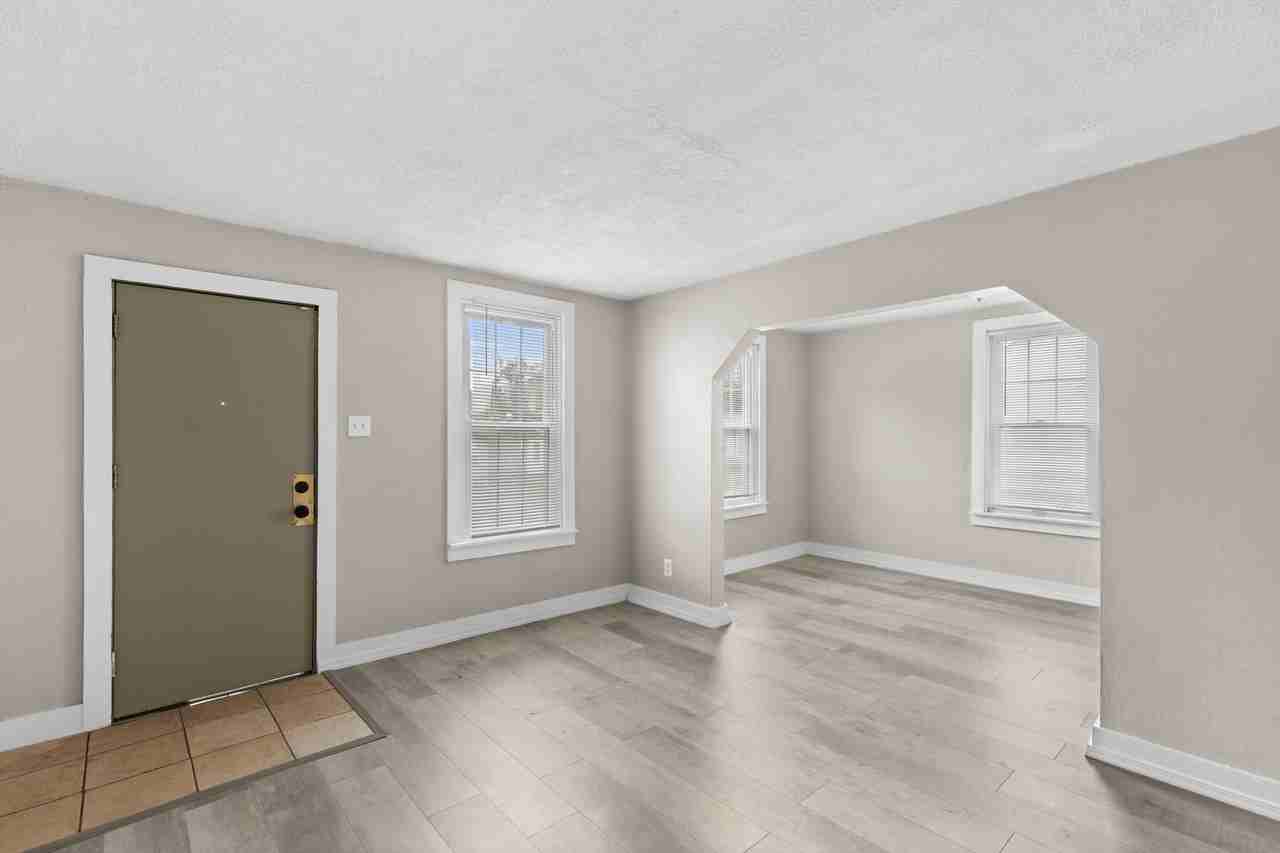 315 Averill Ave - Photo 3 of 19