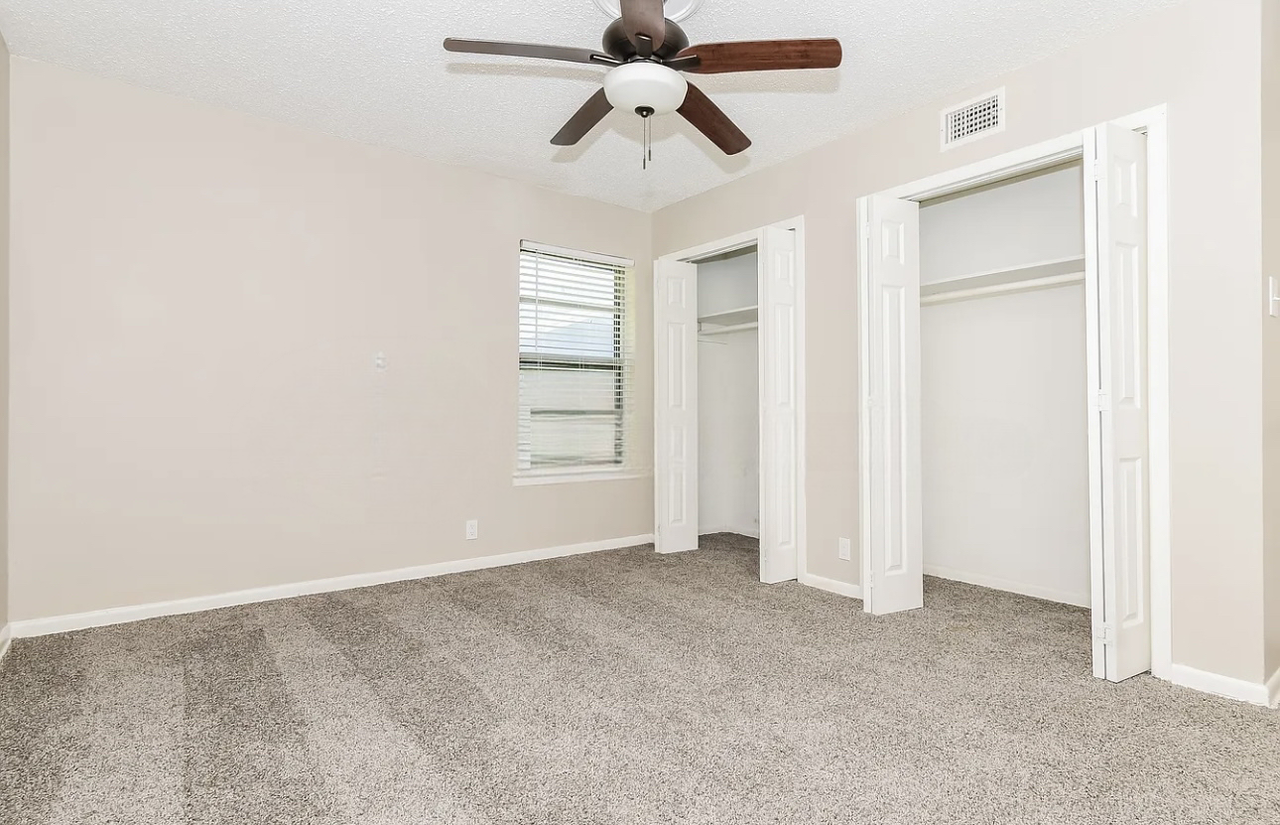 3505 Hilton Dr - Photo 3 of 6