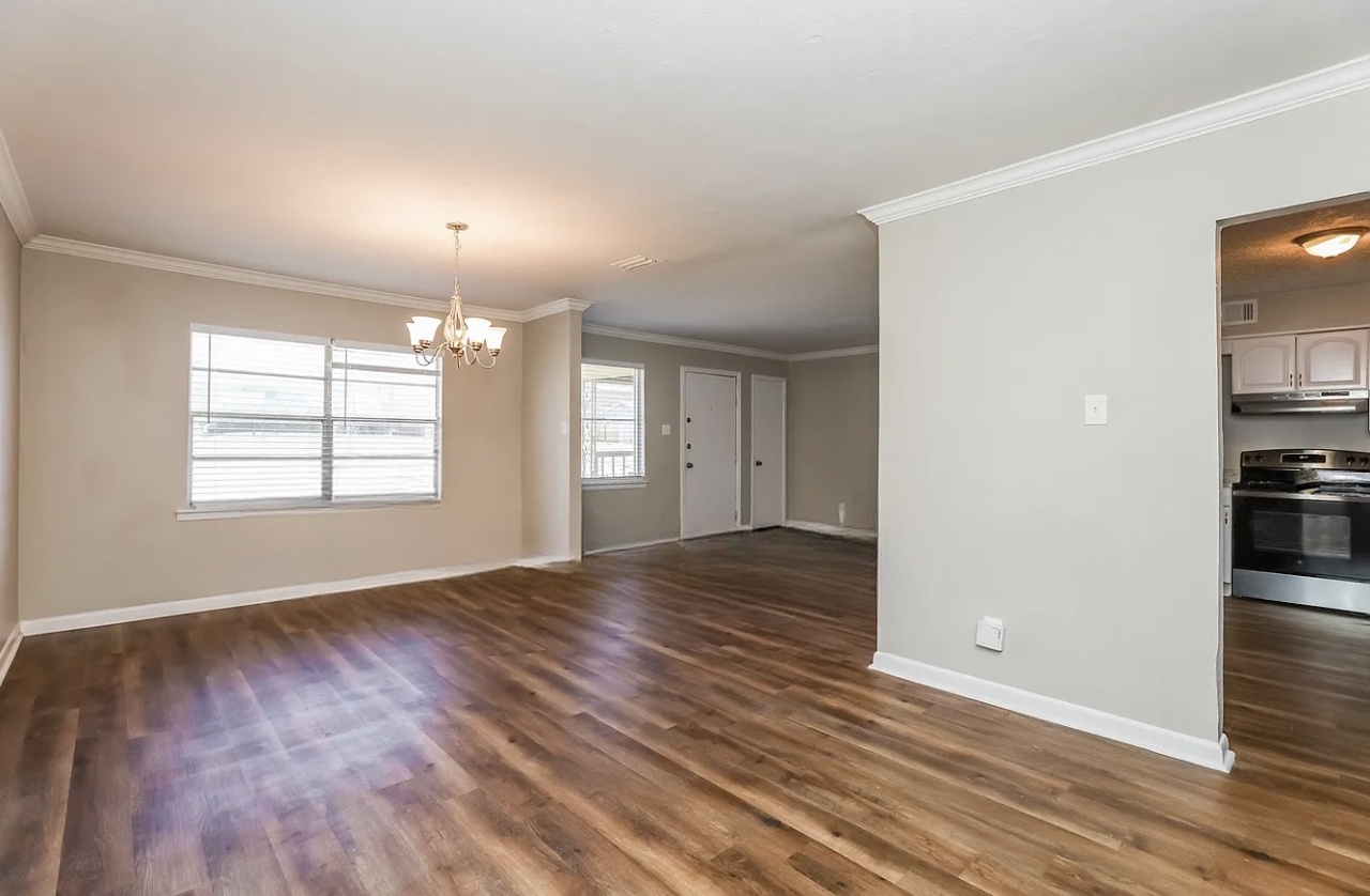 12126 Schroeder Rd - Photo 3 of 6
