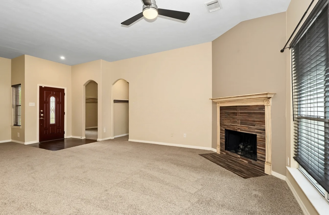 2746 Spring Dusk Ln - Photo 3 of 8