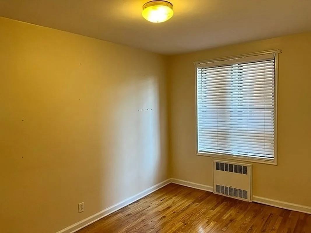 2220 Burnett St - Photo 6 of 8