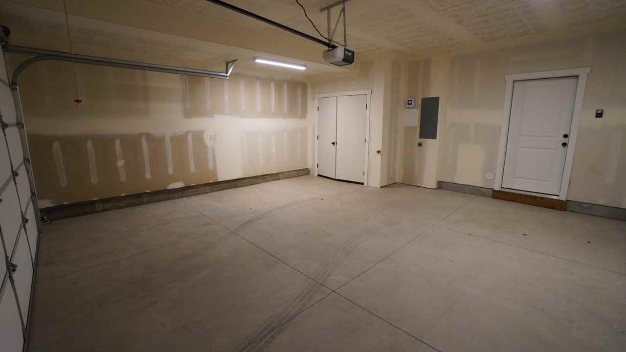977 S Swoop Dr - Photo 5 of 25