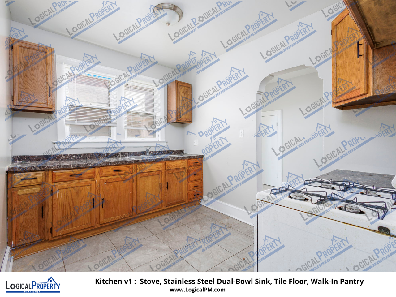 2704 Webb St - Photo 2 of 9