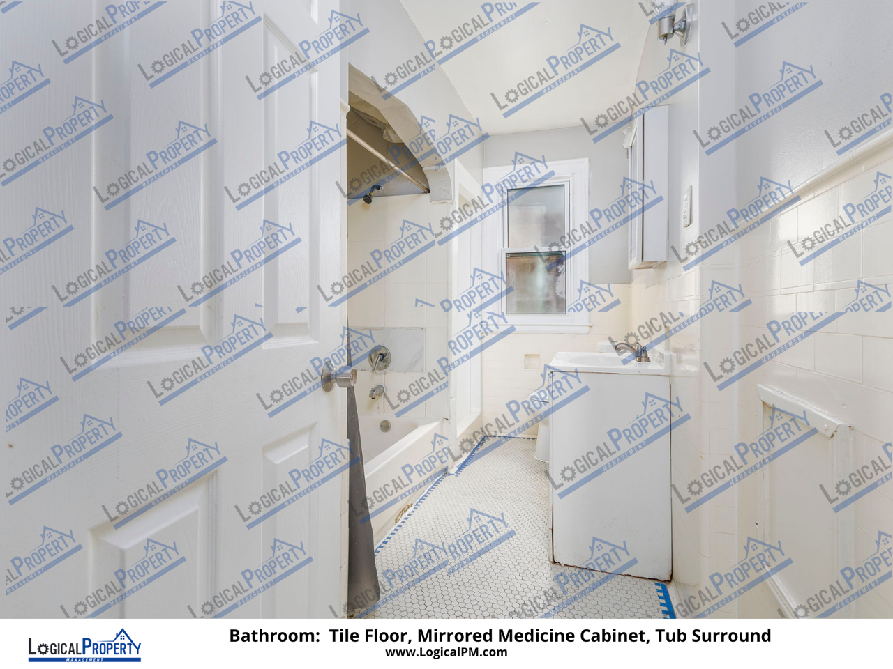 2704 Webb St - Photo 3 of 9