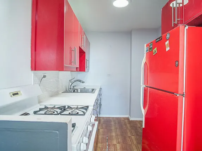 2925 W 5th St - Photo 5 of 10