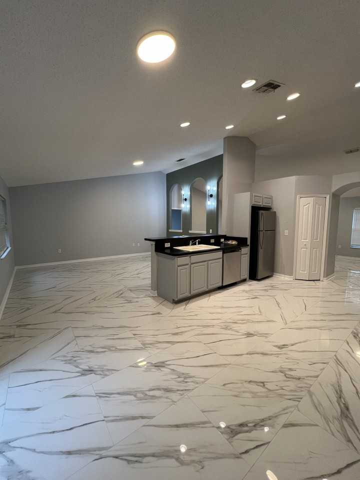 12474 Robin Ave - Photo 5 of 20