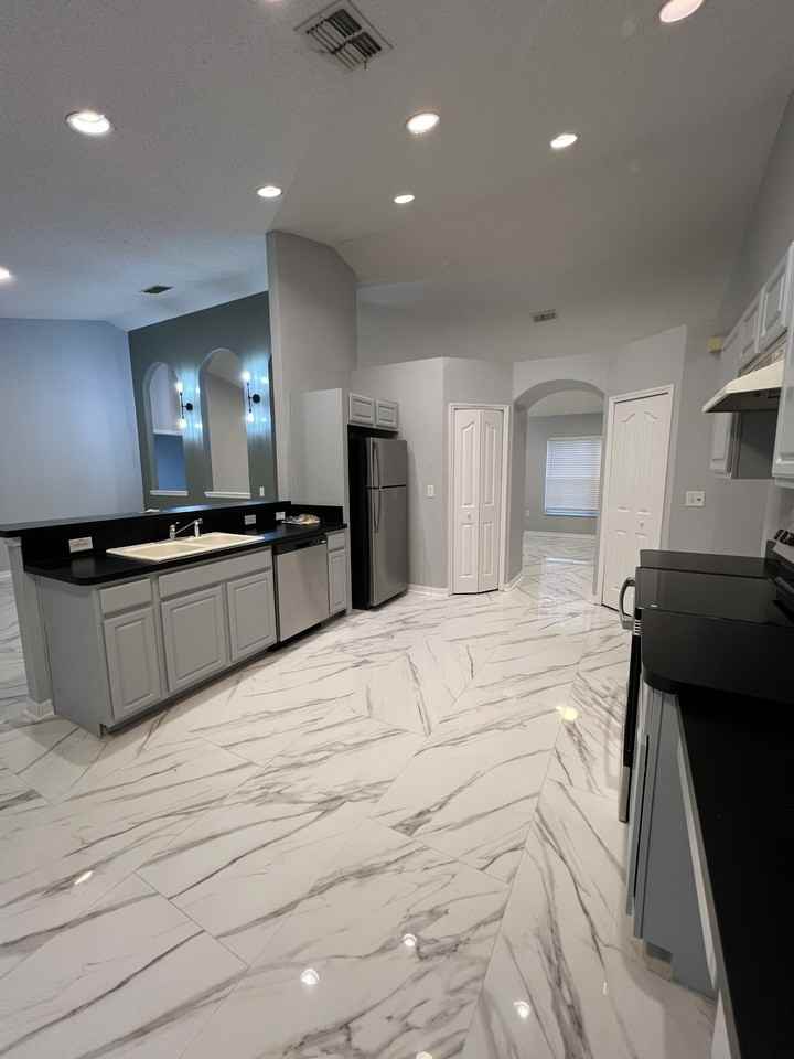 12474 Robin Ave - Photo 7 of 20