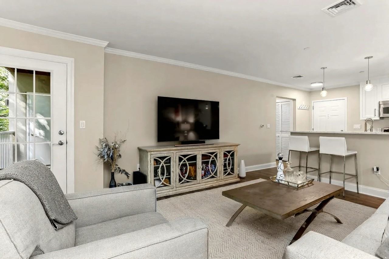 2 Homestead Ln #208 - Photo 2 of 13