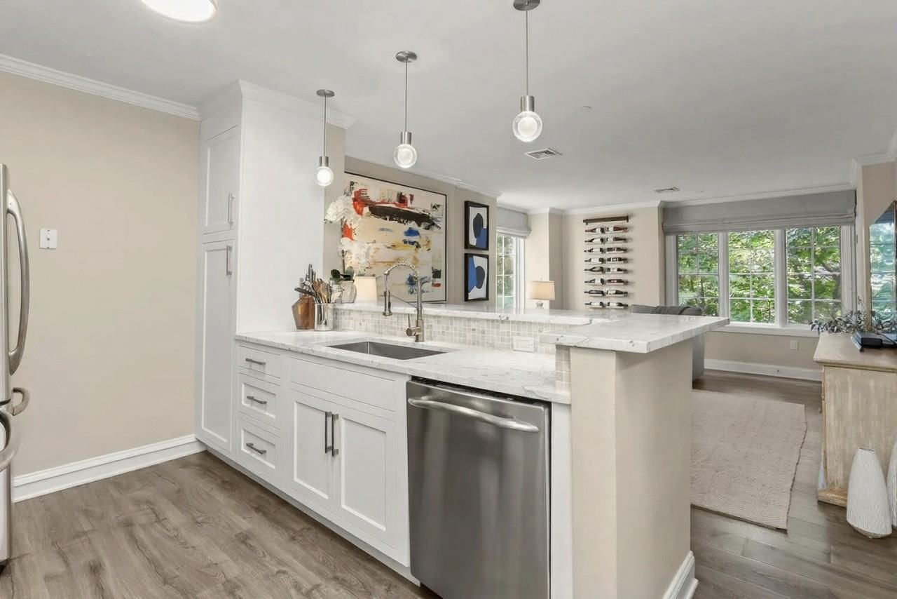 2 Homestead Ln #208 - Photo 3 of 13