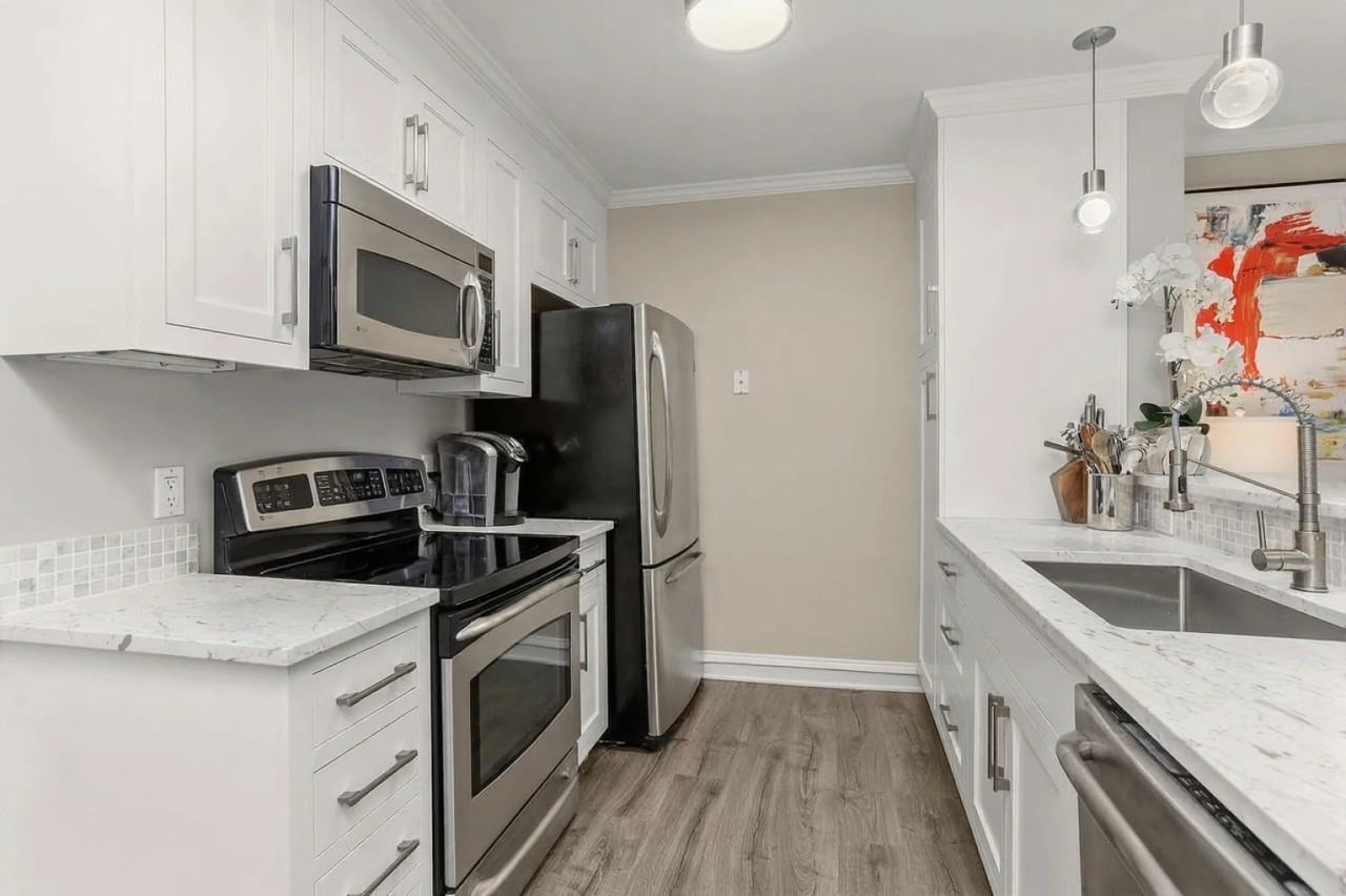 2 Homestead Ln #208 - Photo 4 of 13