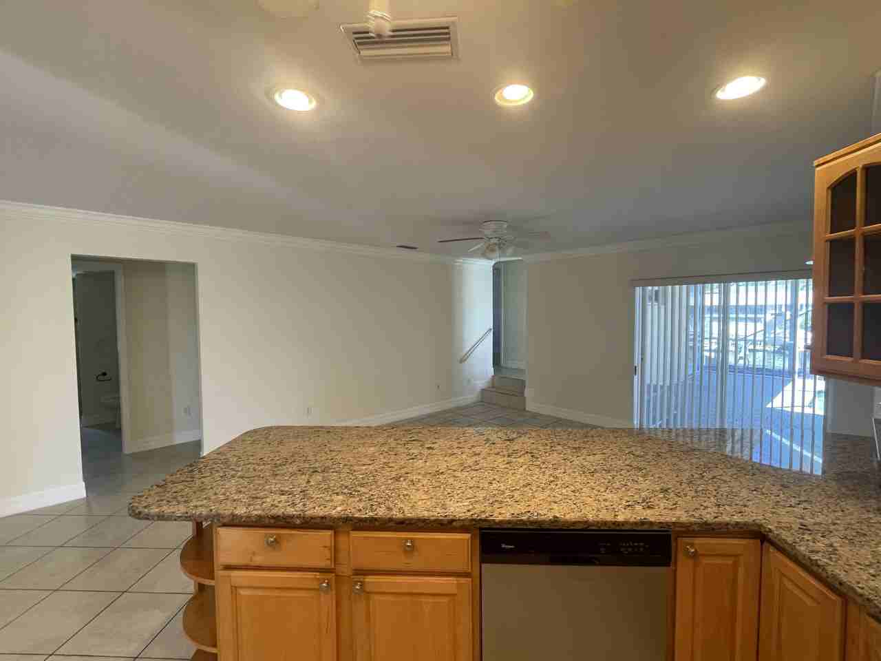 5346 Colony Ct - Photo 5 of 37