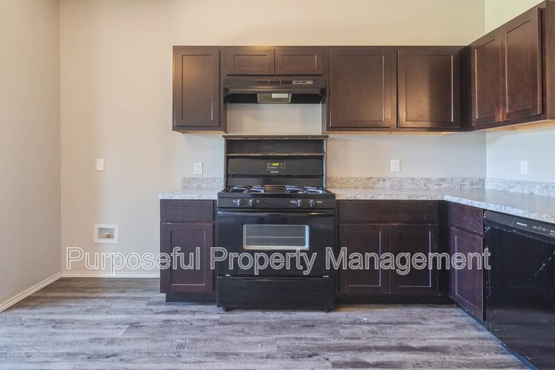 1809 W Antler Way - Photo 7 of 29