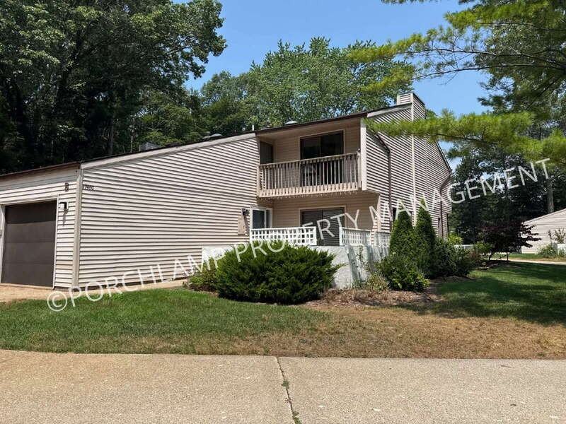 17460 Dunewood Ct #B - Photo 2 of 26