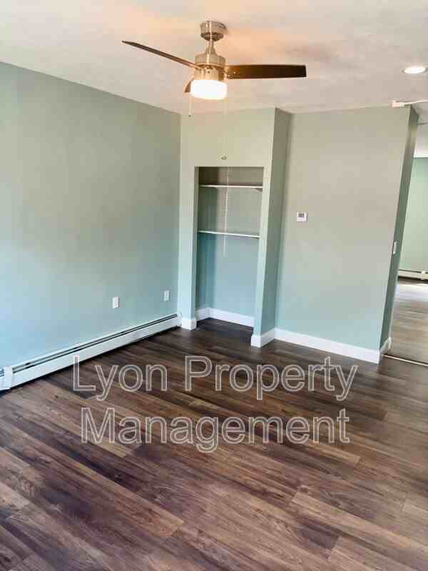 1 Grant Ave #2R - Photo 2 of 25