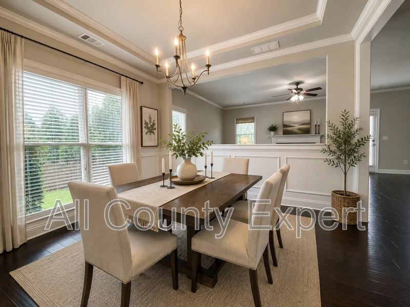 1674 Fairview Dr - Photo 4 of 30