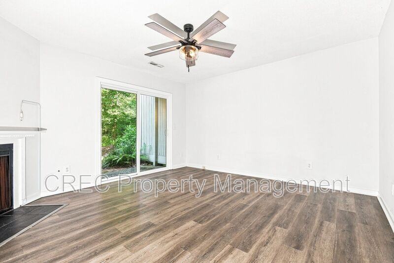 2757 Jobee Dr - Photo 3 of 29