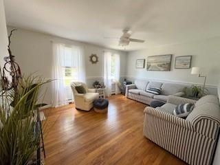 8 Healey Brook Dr - Photo 4 of 16